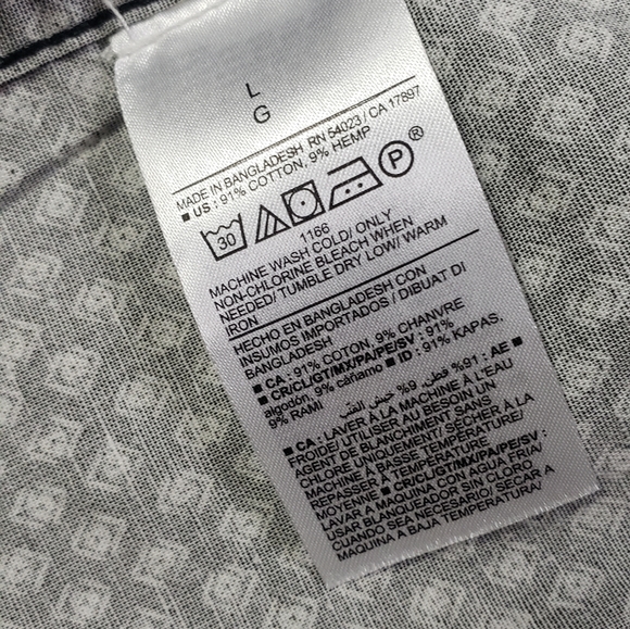 Men's Old Navy Button Up Everyday Shirt - Picture 11 of 12